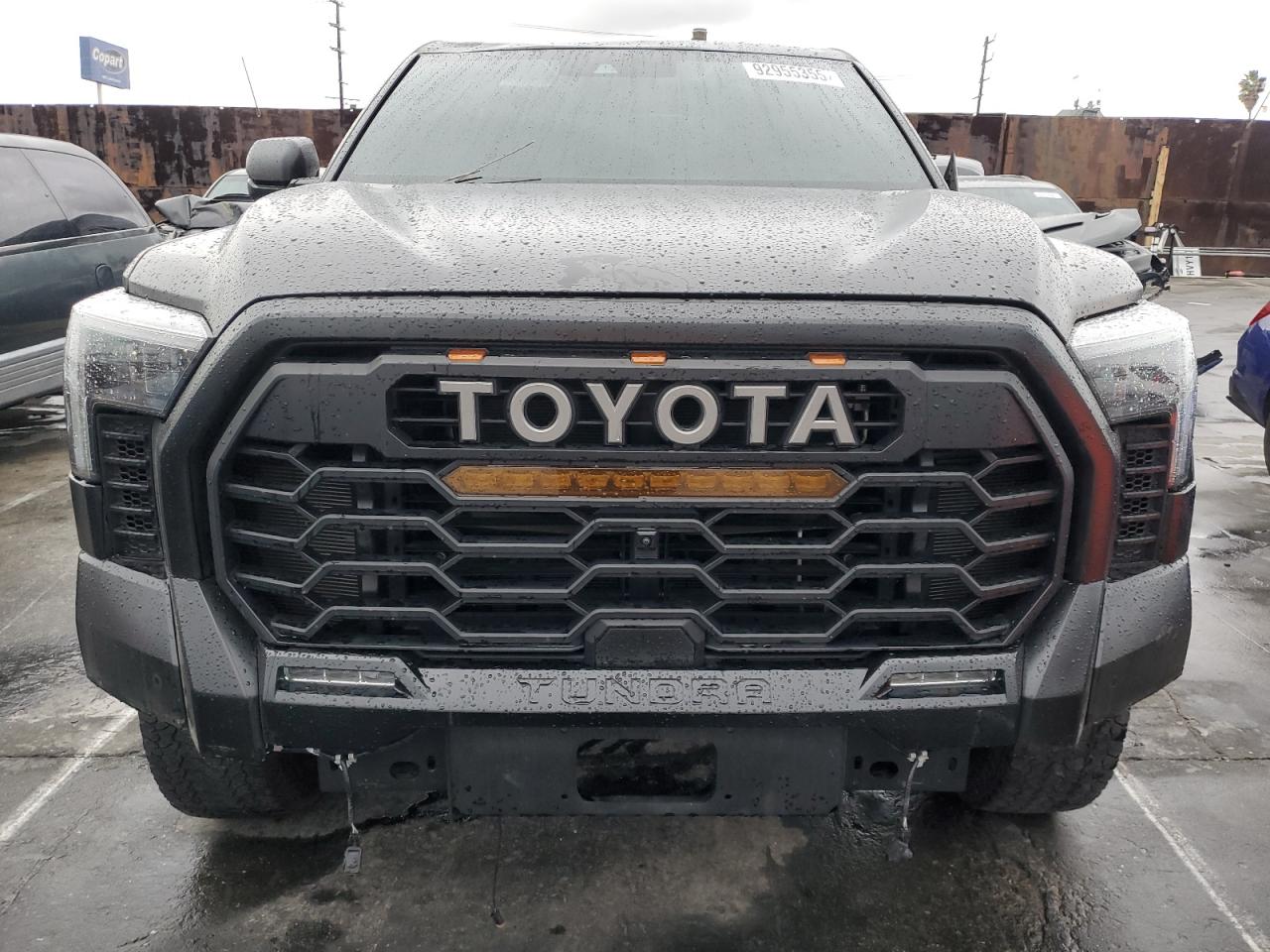TOYOTA TUNDRA CREWMAX LIMITED