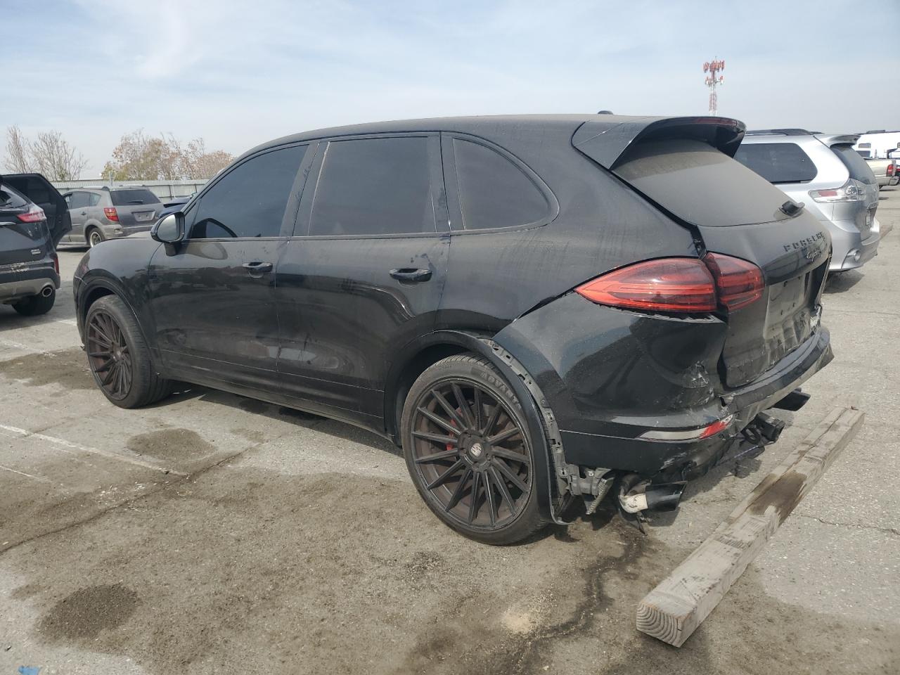 PORSCHE CAYENNE