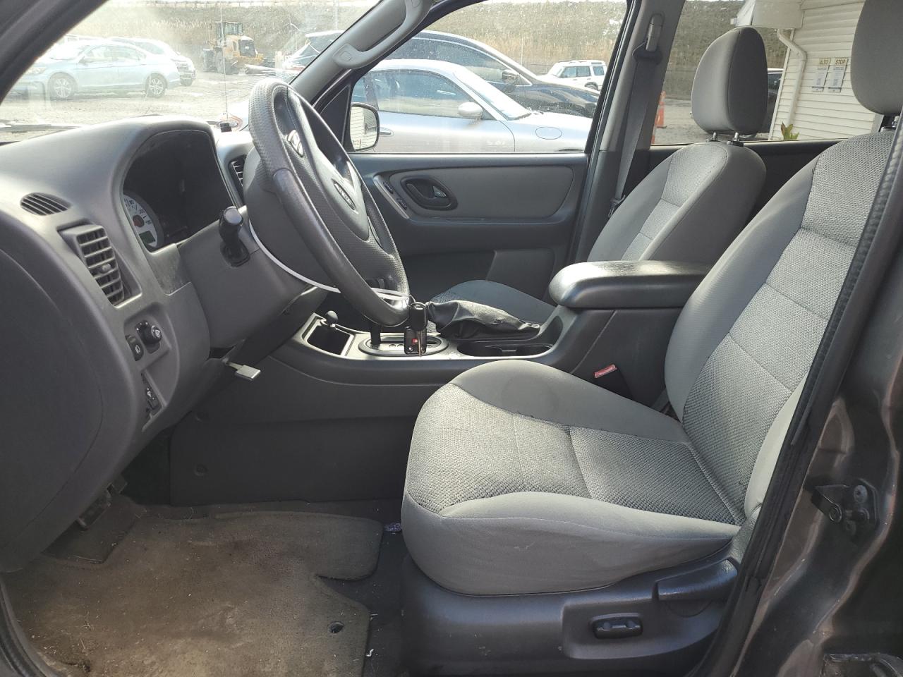 Lot #3297934770 2005 FORD ESCAPE XLT