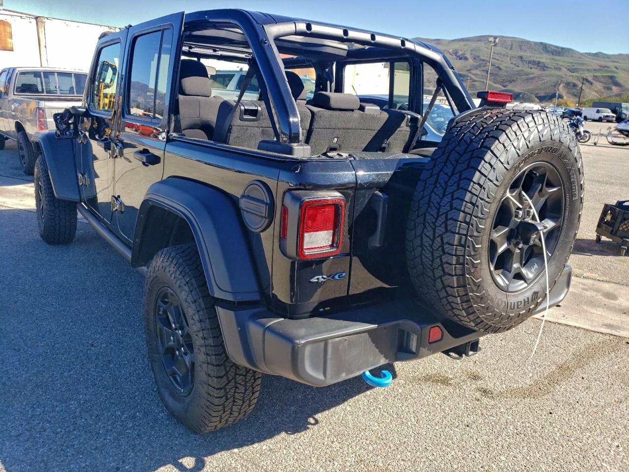 Lot #3316061257 2023 JEEP WRANGLER 4