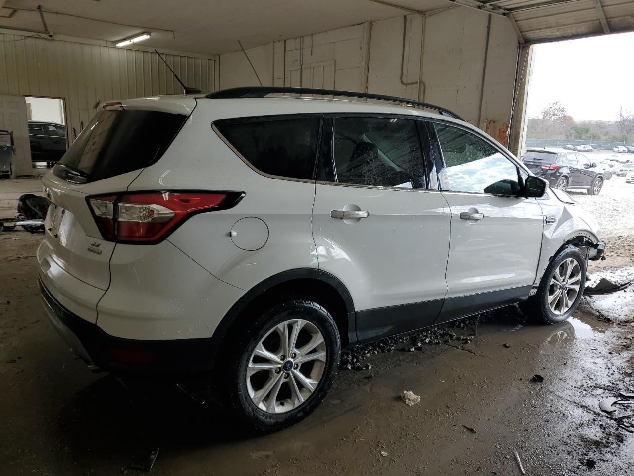 FORD ESCAPE SE