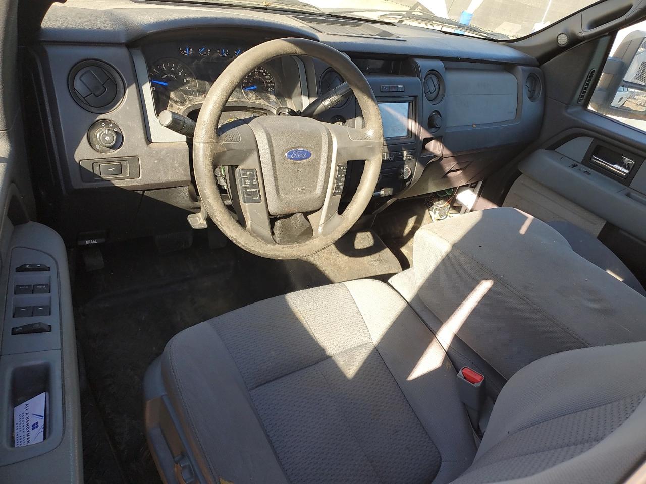 FORD F-150 SUPER CAB