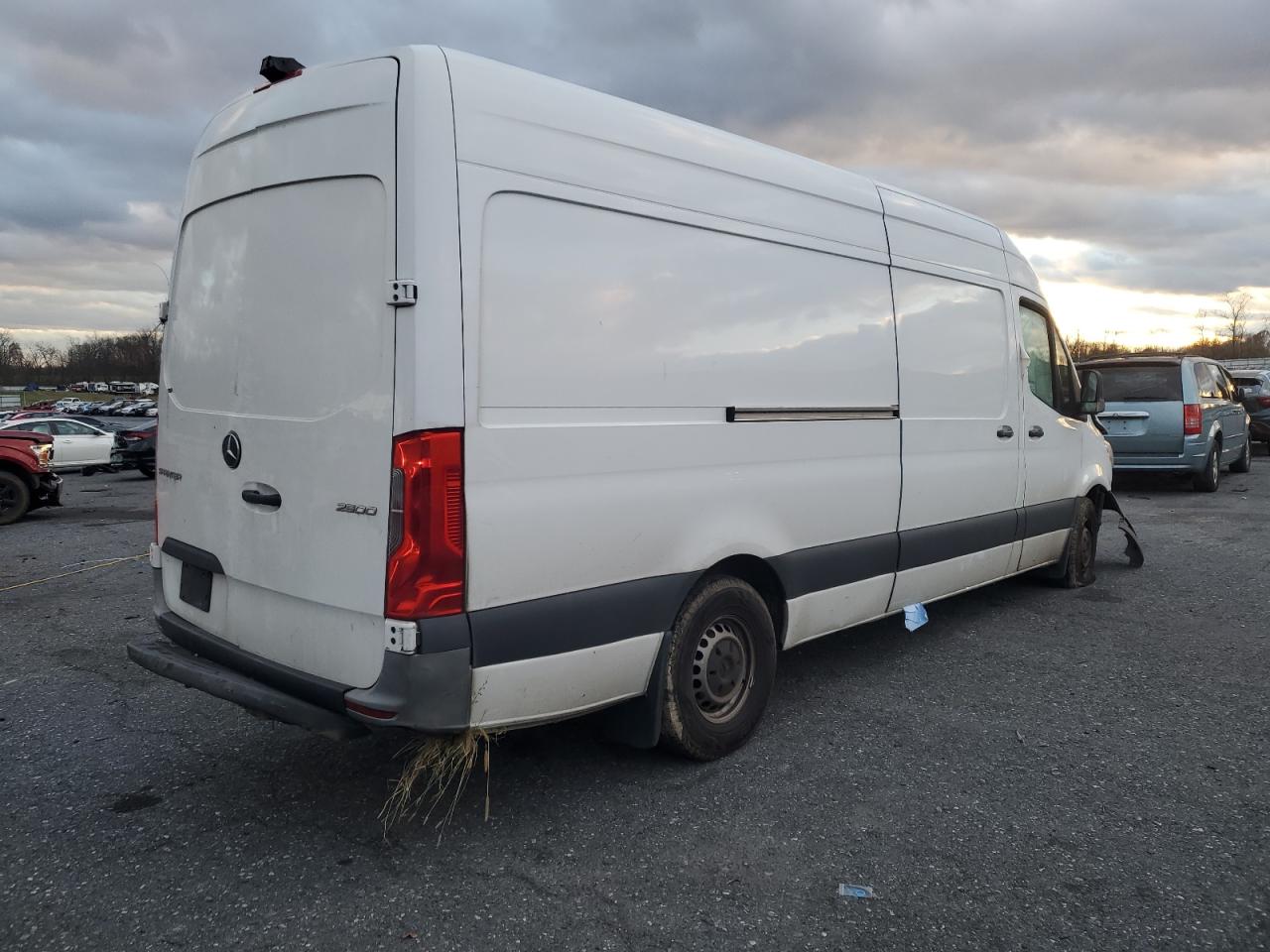 MERCEDES-BENZ SPRINTER 2500