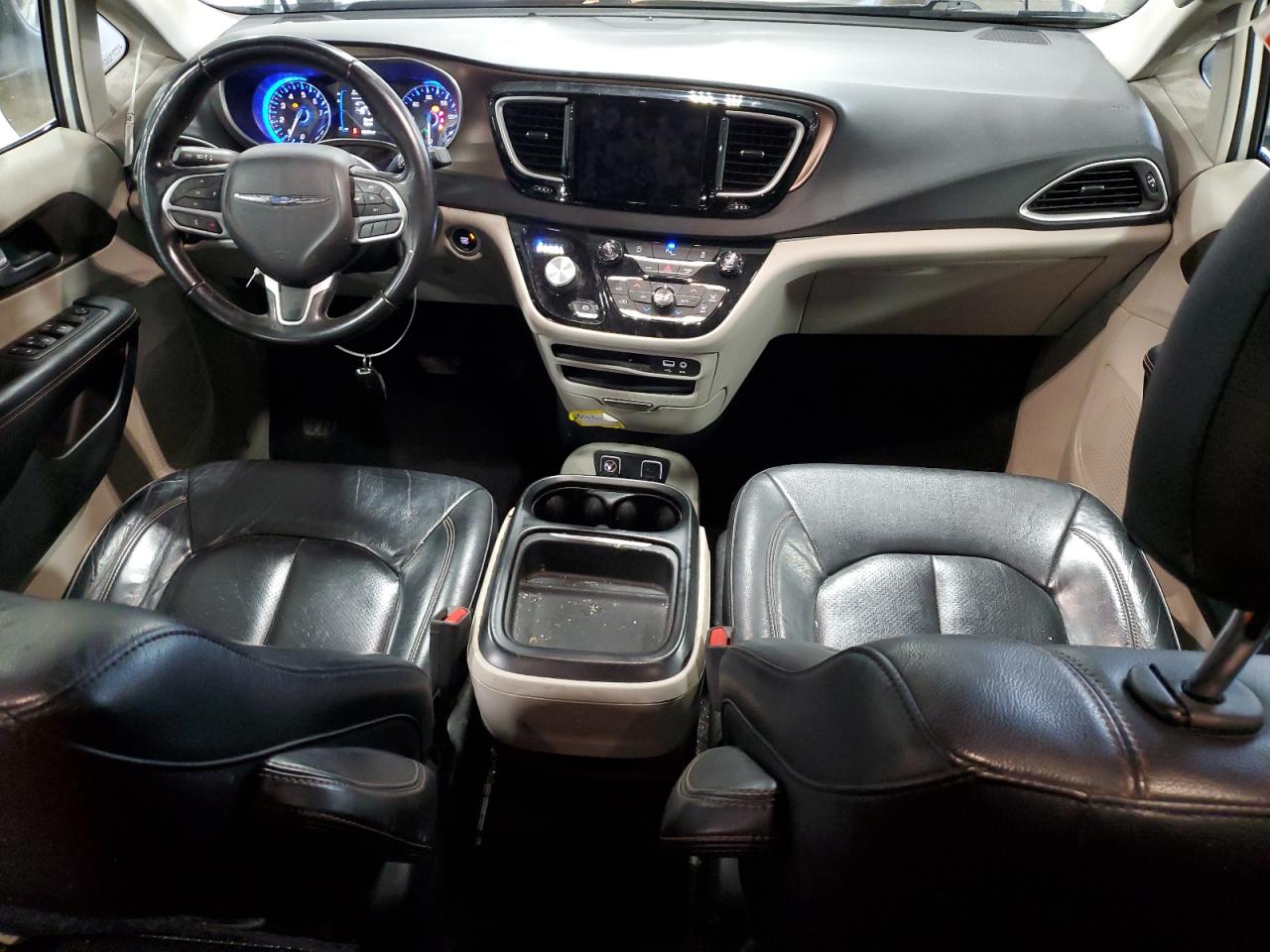 CHRYSLER PACIFICA TOURING L