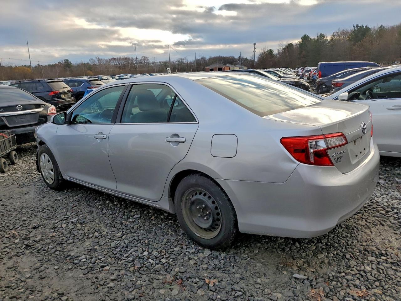 Lot #3305323351 2014 TOYOTA CAMRY L