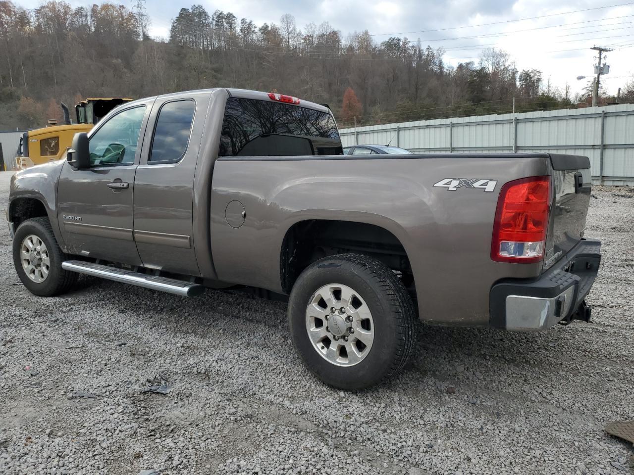 GMC SIERRA K2500 SLT