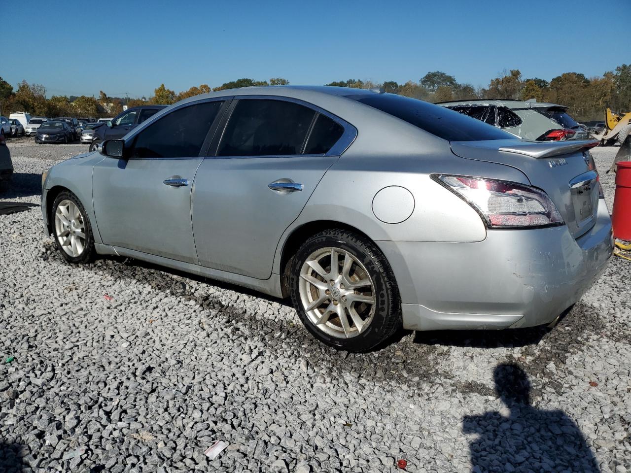 NISSAN MAXIMA S