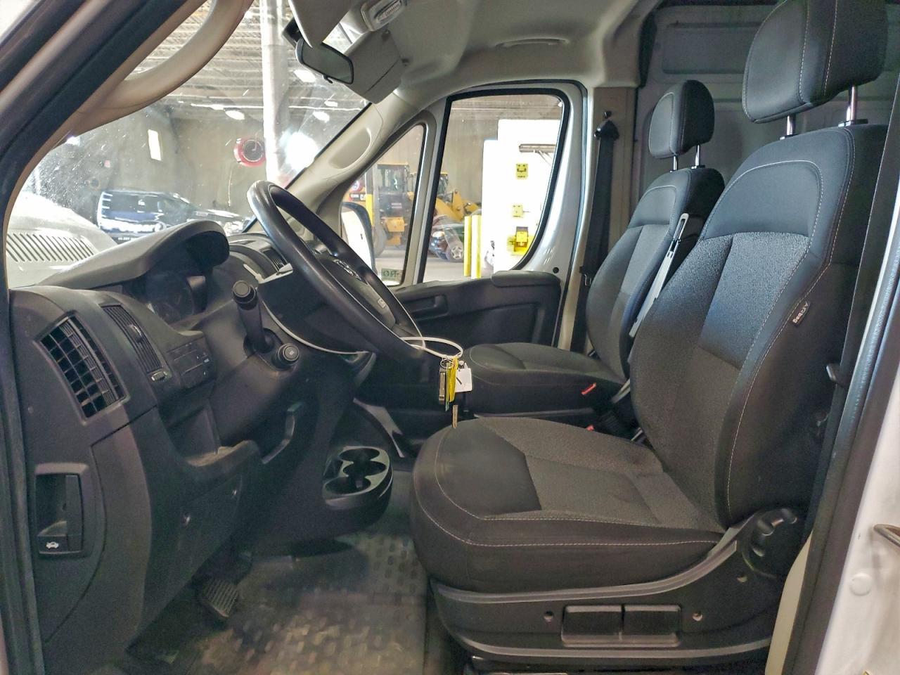 RAM PROMASTER 2500 HIGH