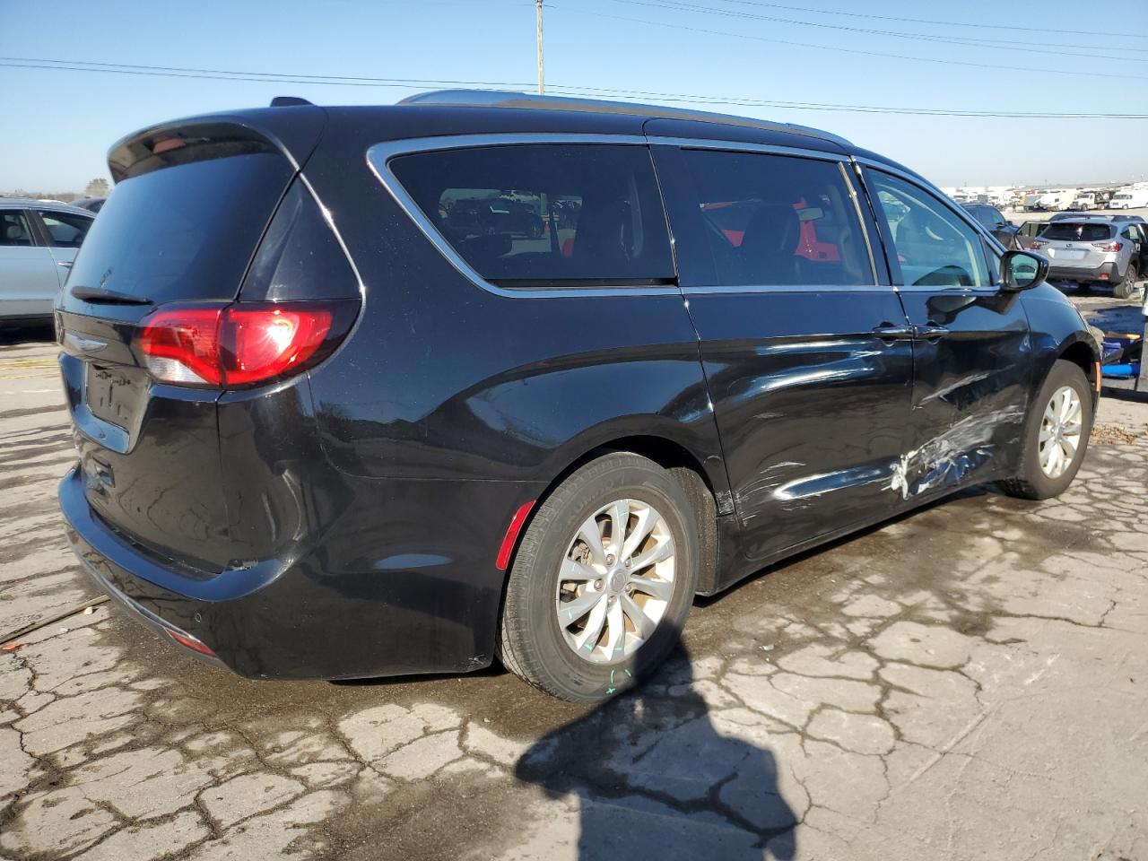 CHRYSLER PACIFICA TOURING L