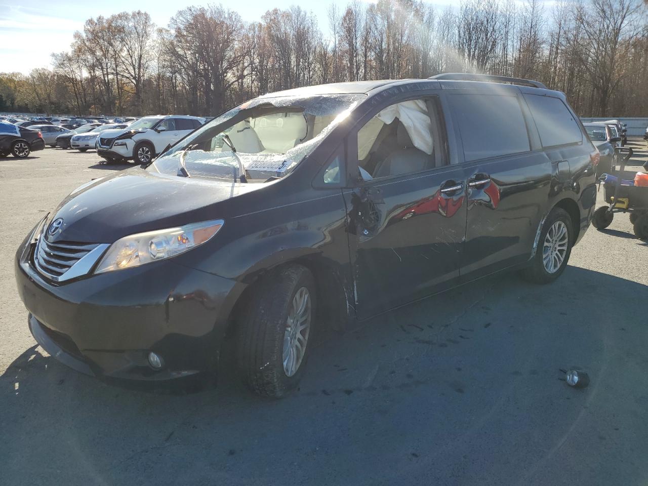 TOYOTA SIENNA XLE