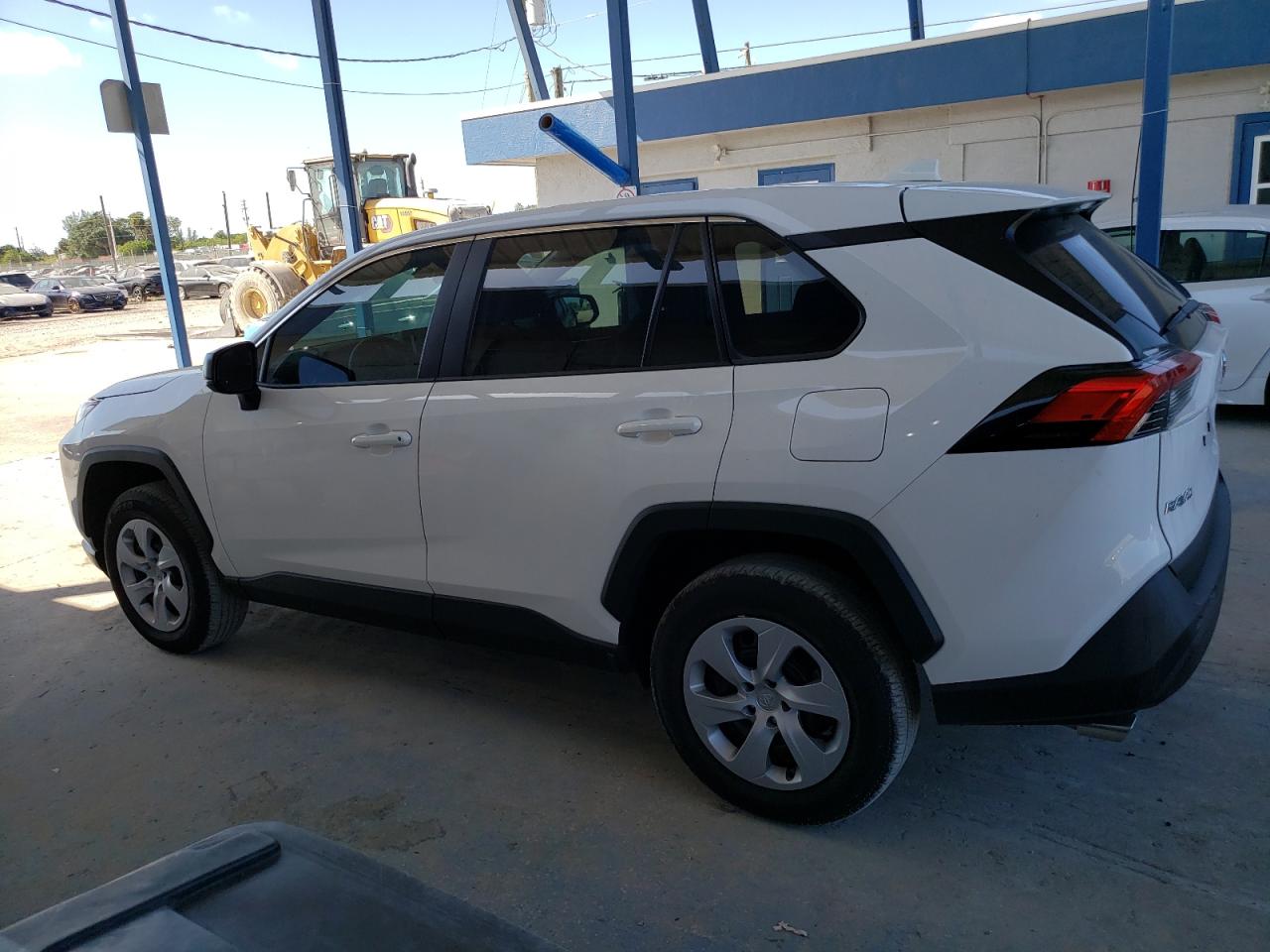 TOYOTA RAV4 LE