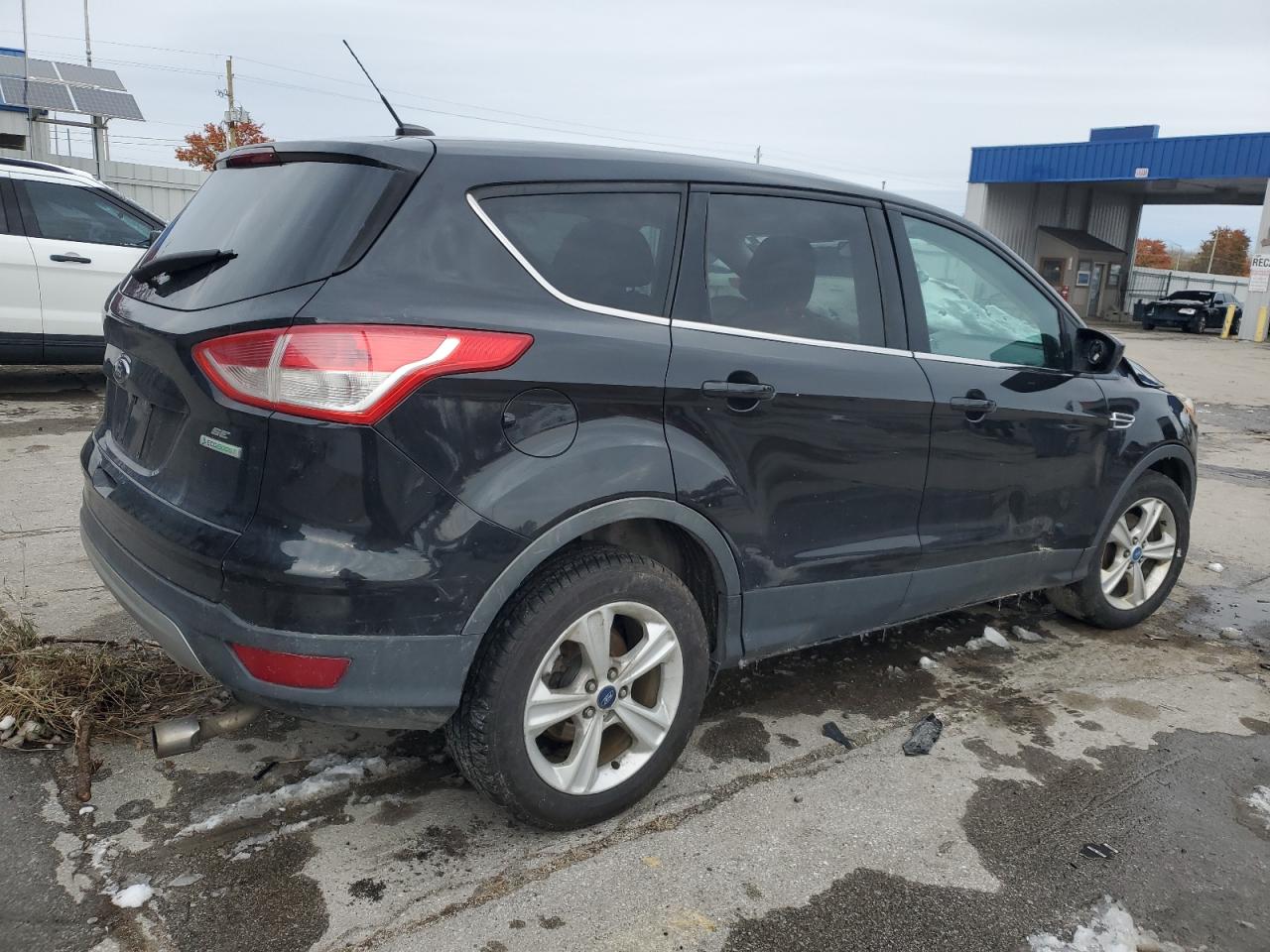 FORD ESCAPE SE