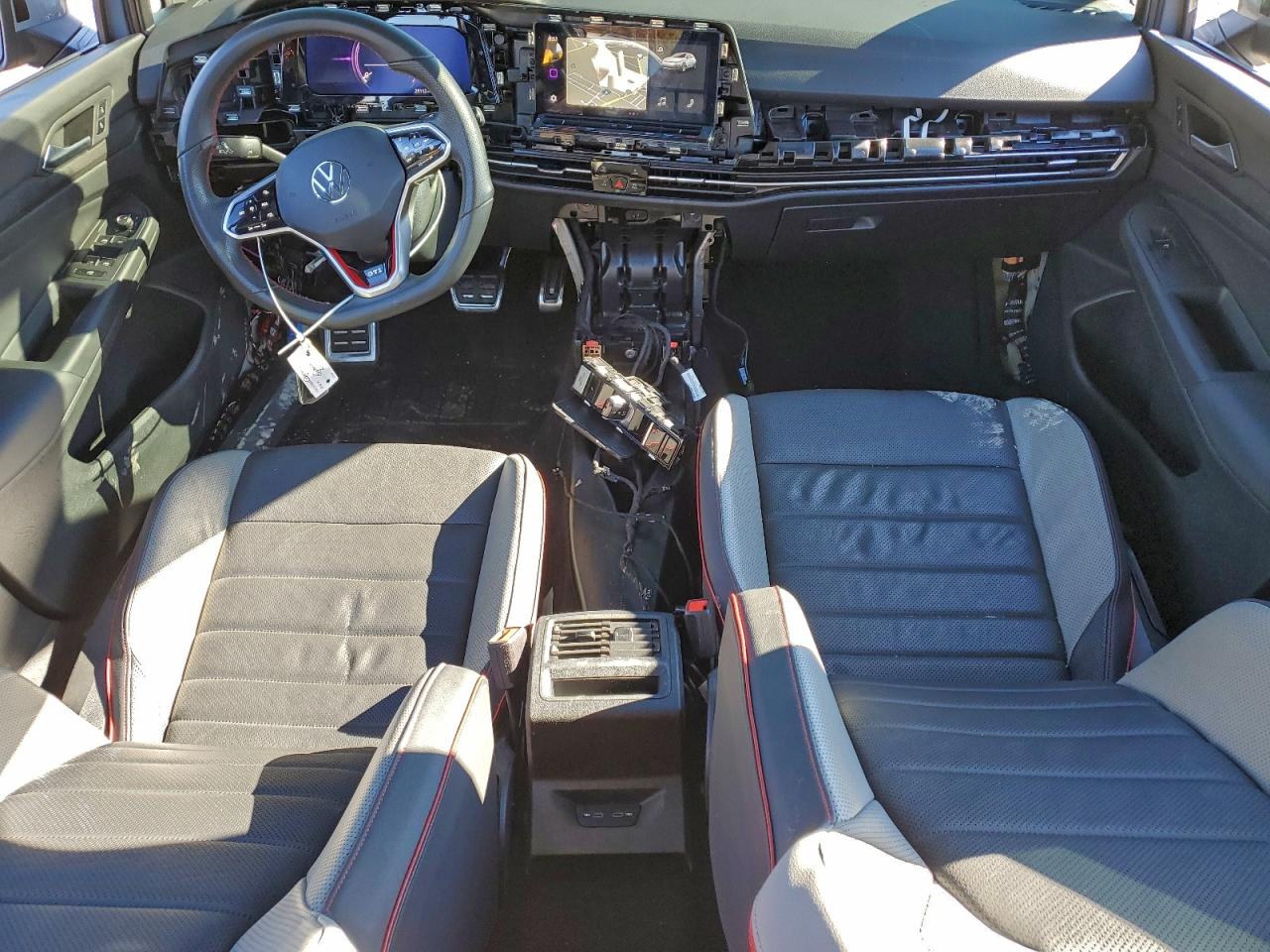 VOLKSWAGEN GOLF GTI SE