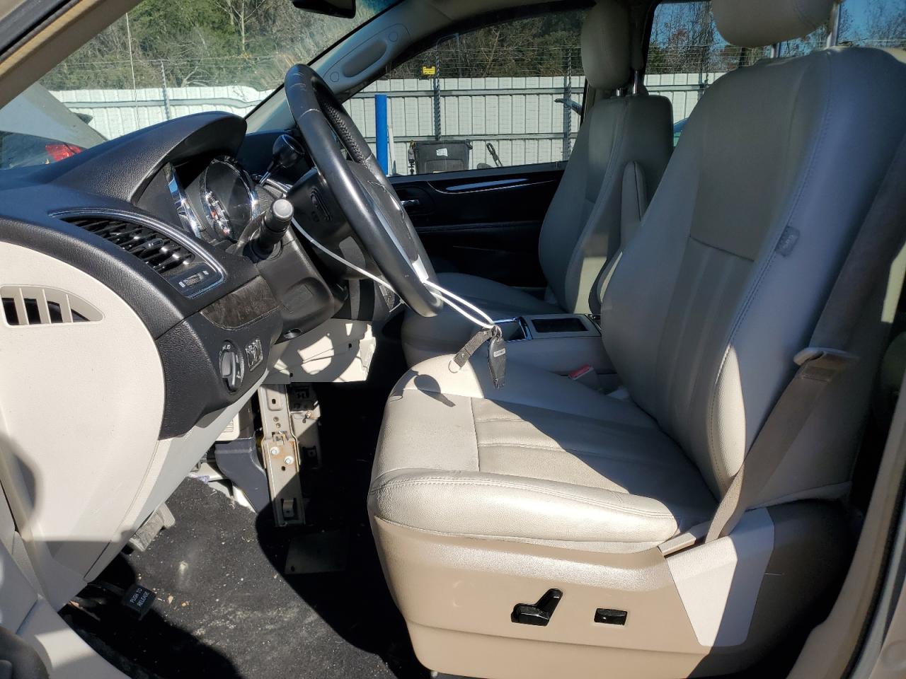 CHRYSLER TOWN & COUNTRY TOURING