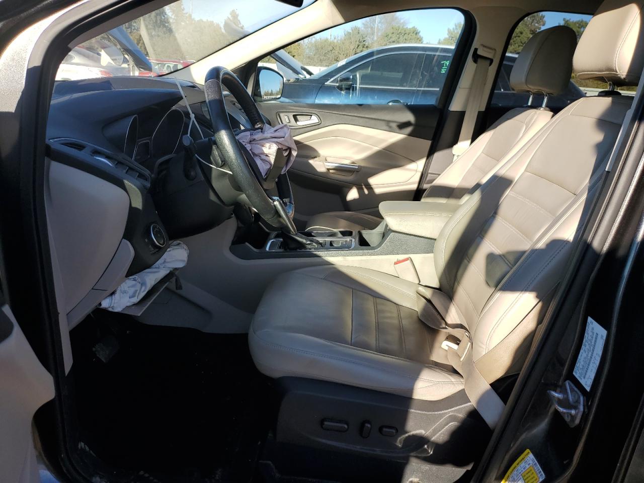 FORD ESCAPE TITANIUM