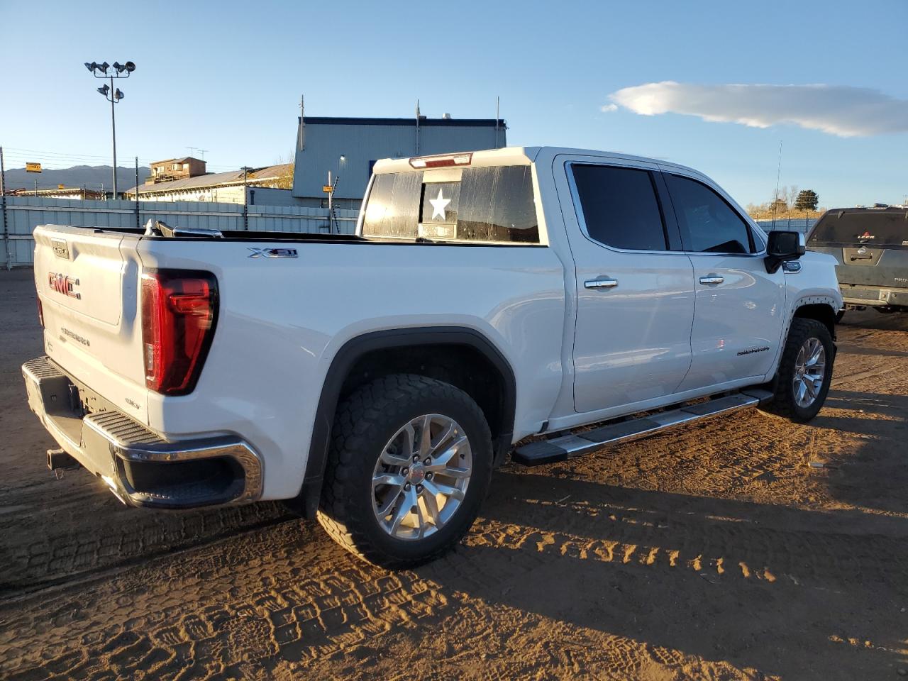 GMC SIERRA K1500 SLT