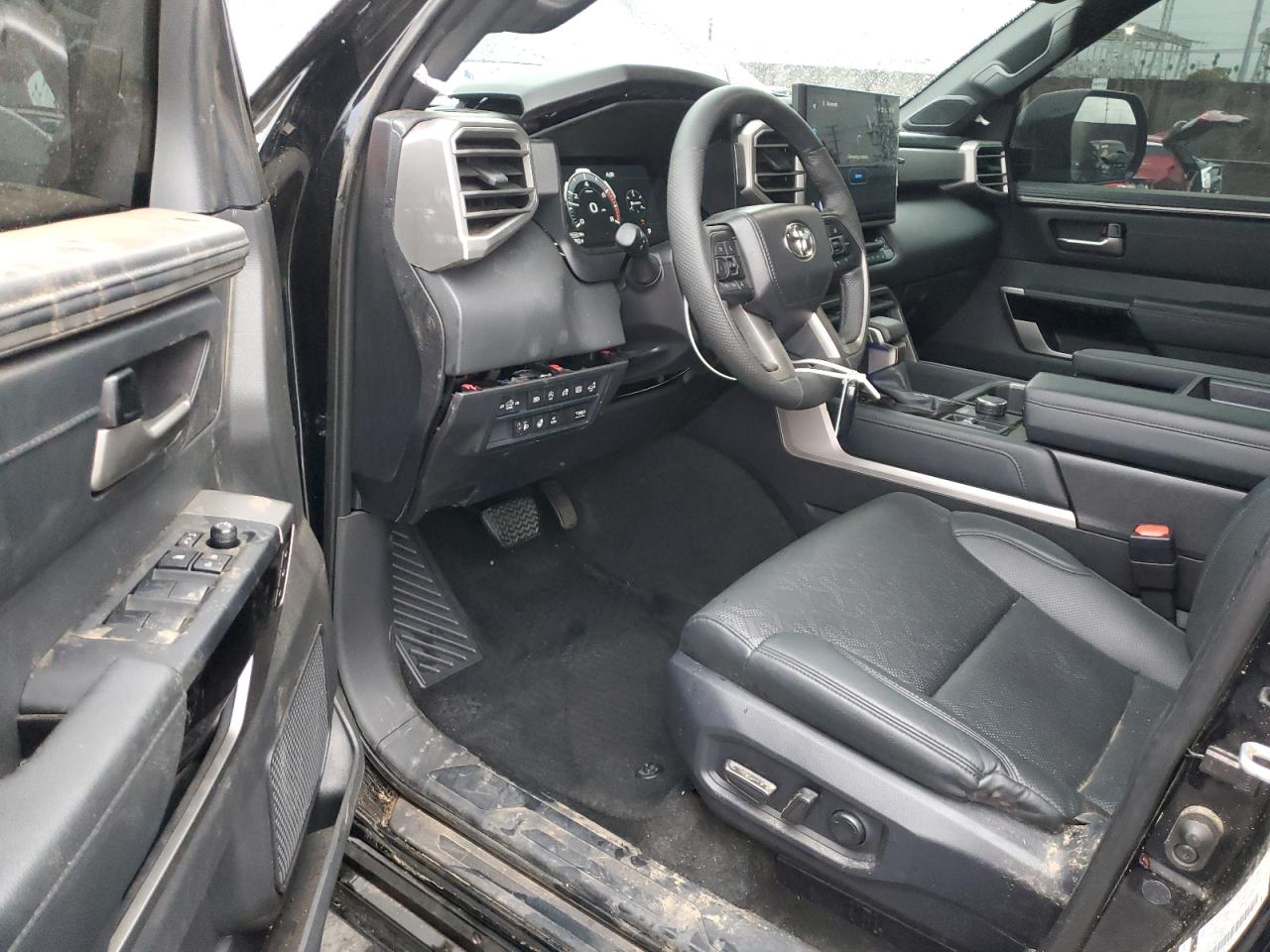 TOYOTA TUNDRA CREWMAX LIMITED