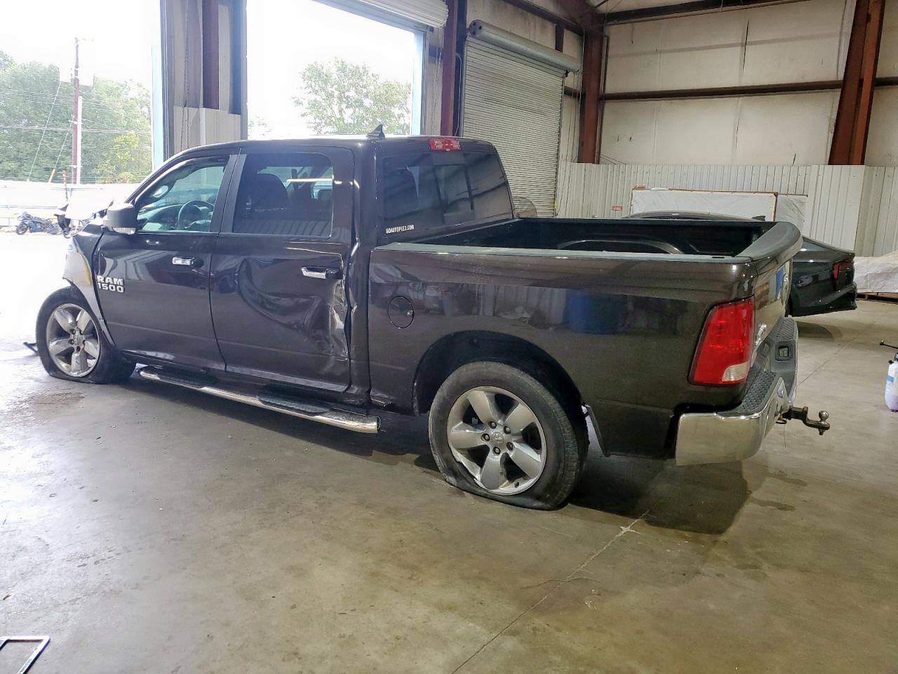 RAM 1500 SLT