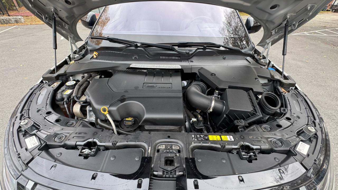 LAND ROVER RANGE ROVER FIRST EDITION