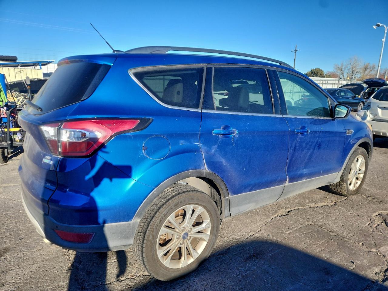 FORD ESCAPE SE