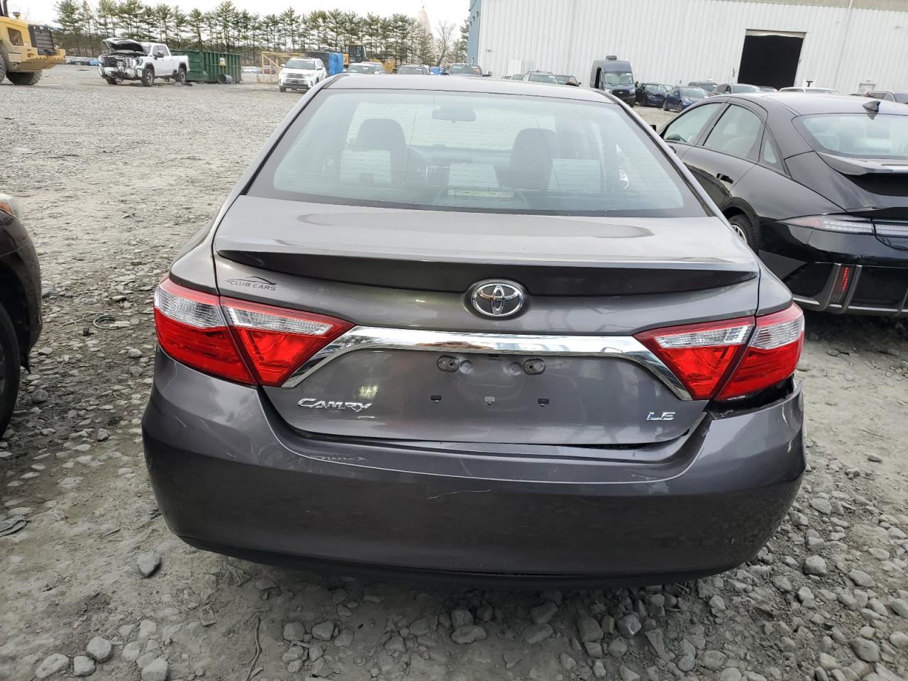 TOYOTA CAMRY LE