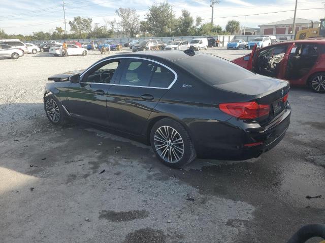 2019 BMW 530E #3303885734