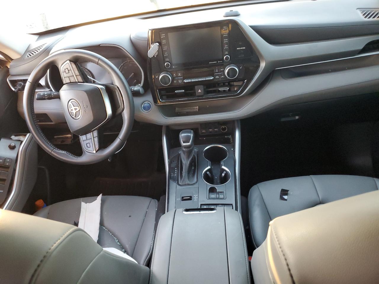 TOYOTA HIGHLANDER HYBRID XLE