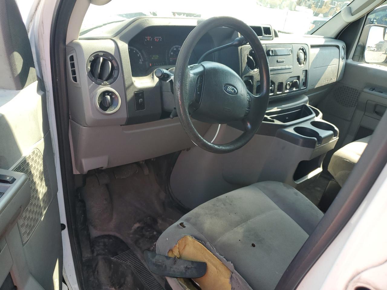 FORD ECONOLINE E250 VAN