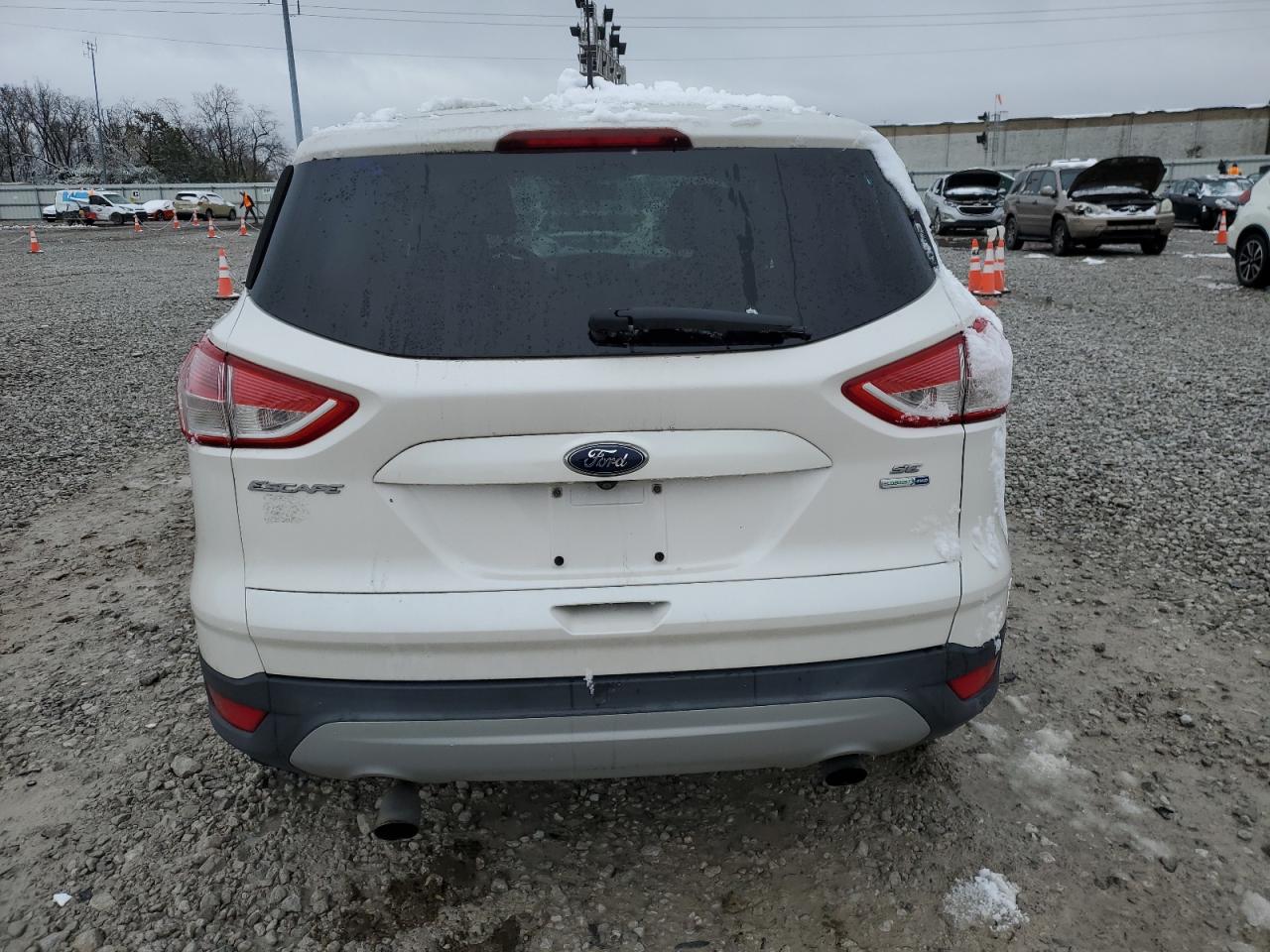 FORD ESCAPE SE