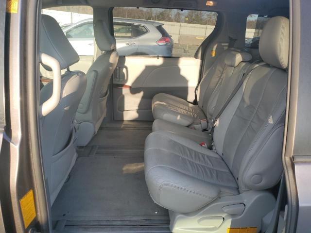 2012 TOYOTA SIENNA XLE #3292547675