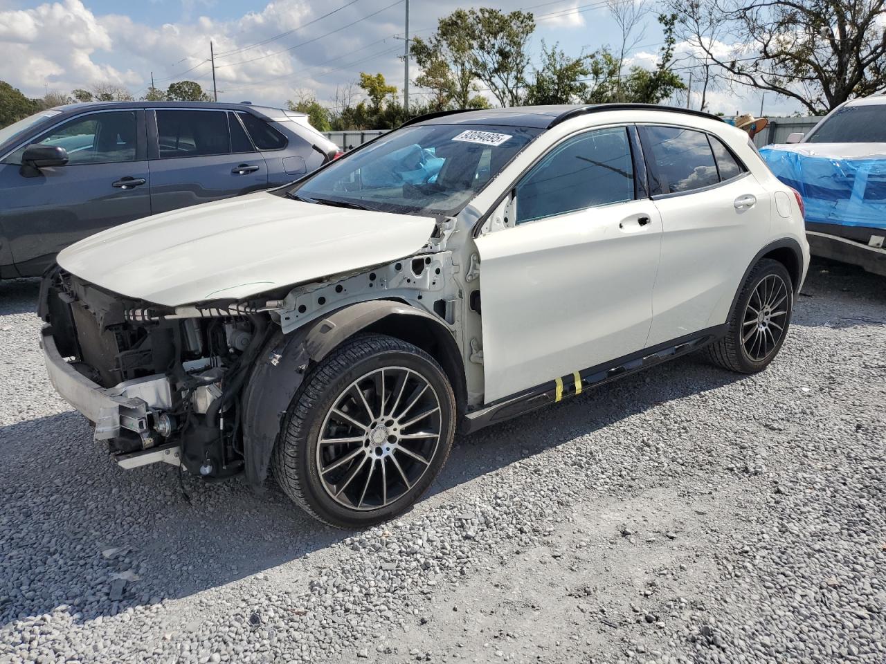 MERCEDES-BENZ GLA-CLASS 250