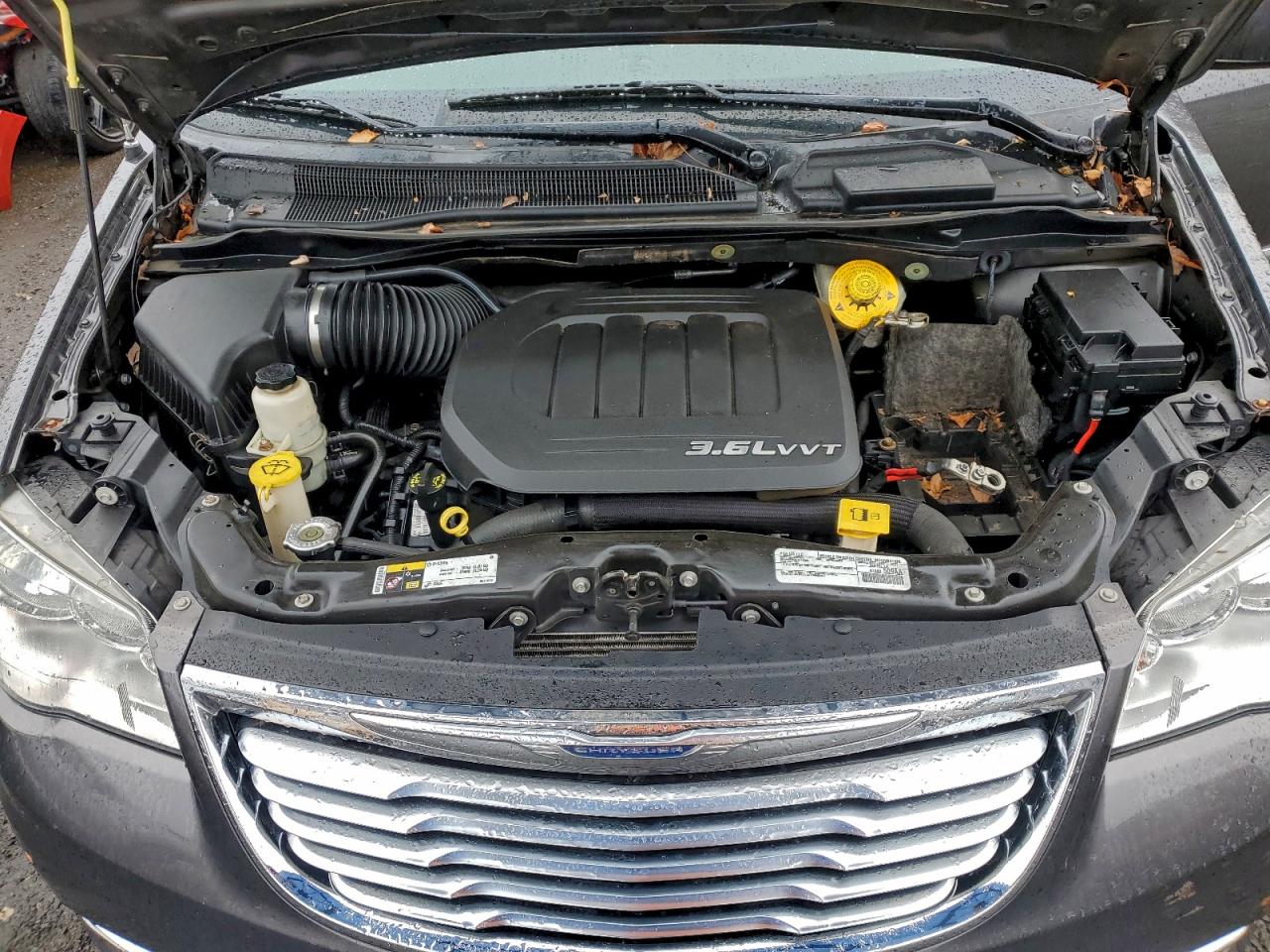 CHRYSLER TOWN & COUNTRY TOURING