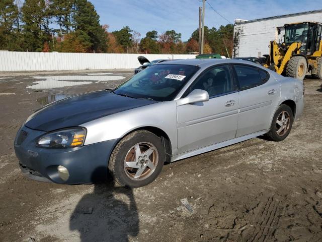 Global Auto Auctions: 2004 PONTIAC GRAND PRIX