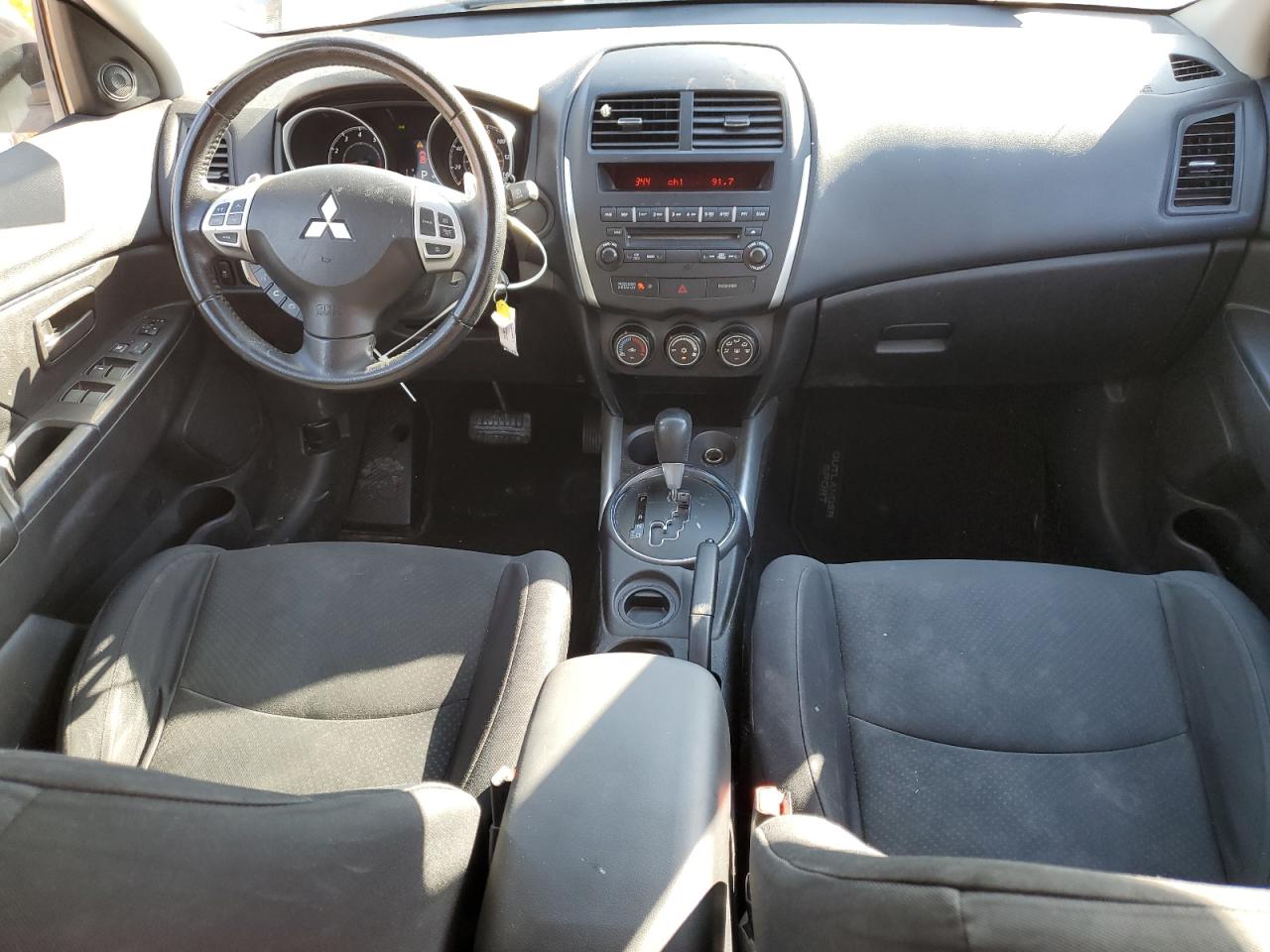 MITSUBISHI OUTLANDER ES
