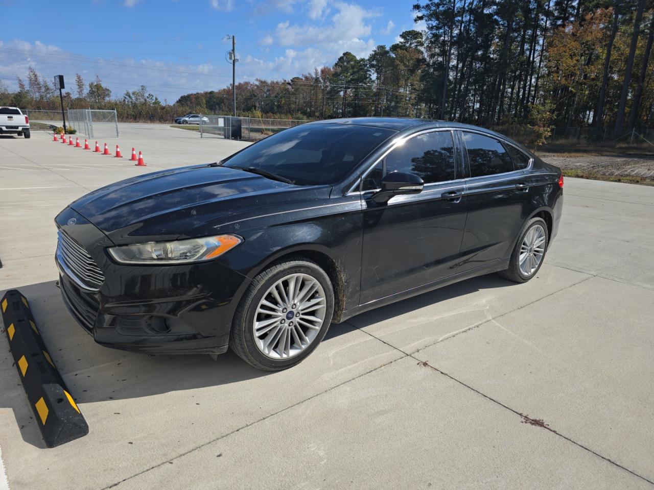 FORD FUSION SE