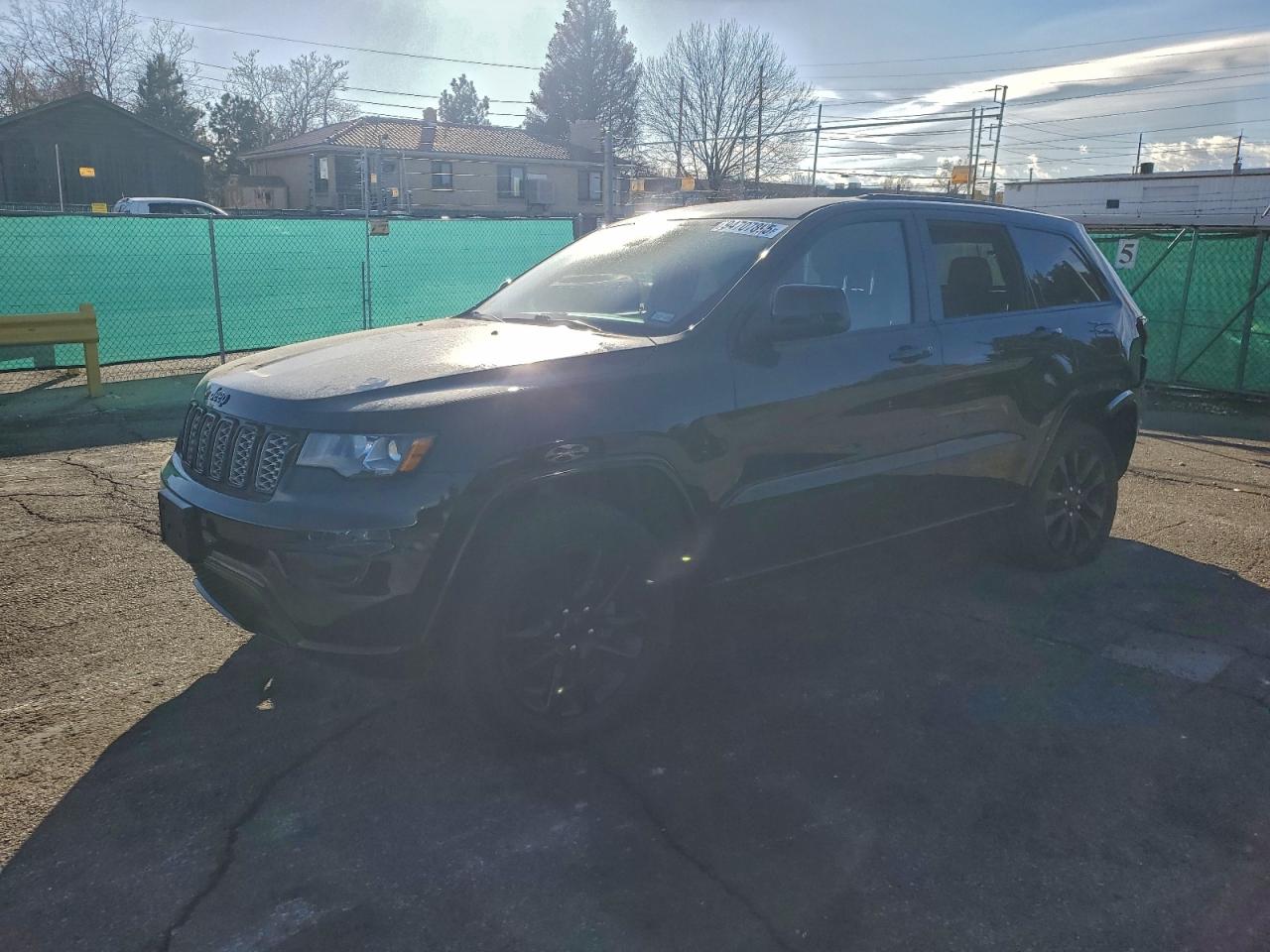 JEEP GRAND CHEROKEE LAREDO