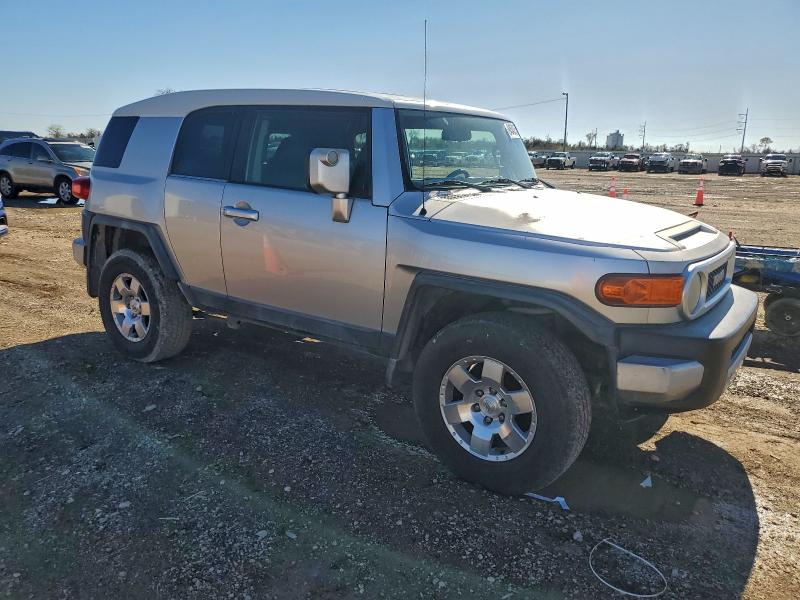 2007 TOYOTA FJ CRUISER #3302741999