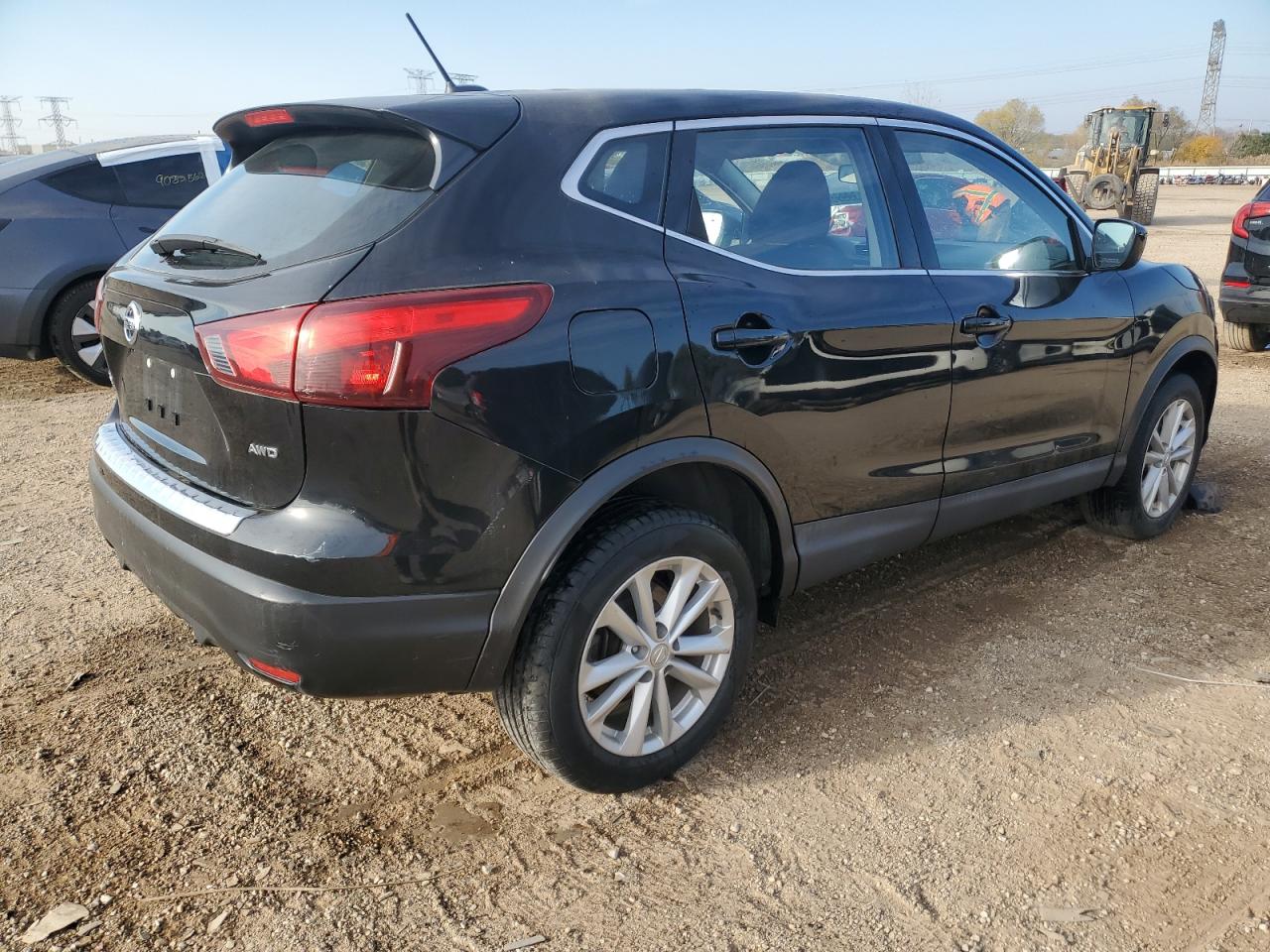 NISSAN ROGUE SPORT S