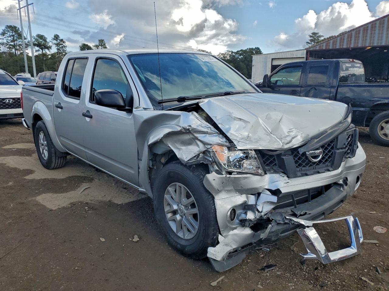 Lot #3302811934 2019 NISSAN FRONTIER S