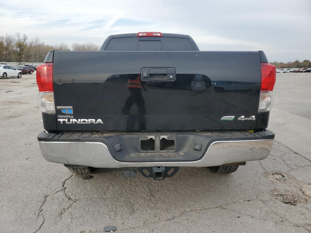 TOYOTA TUNDRA DOUBLE CAB SR5