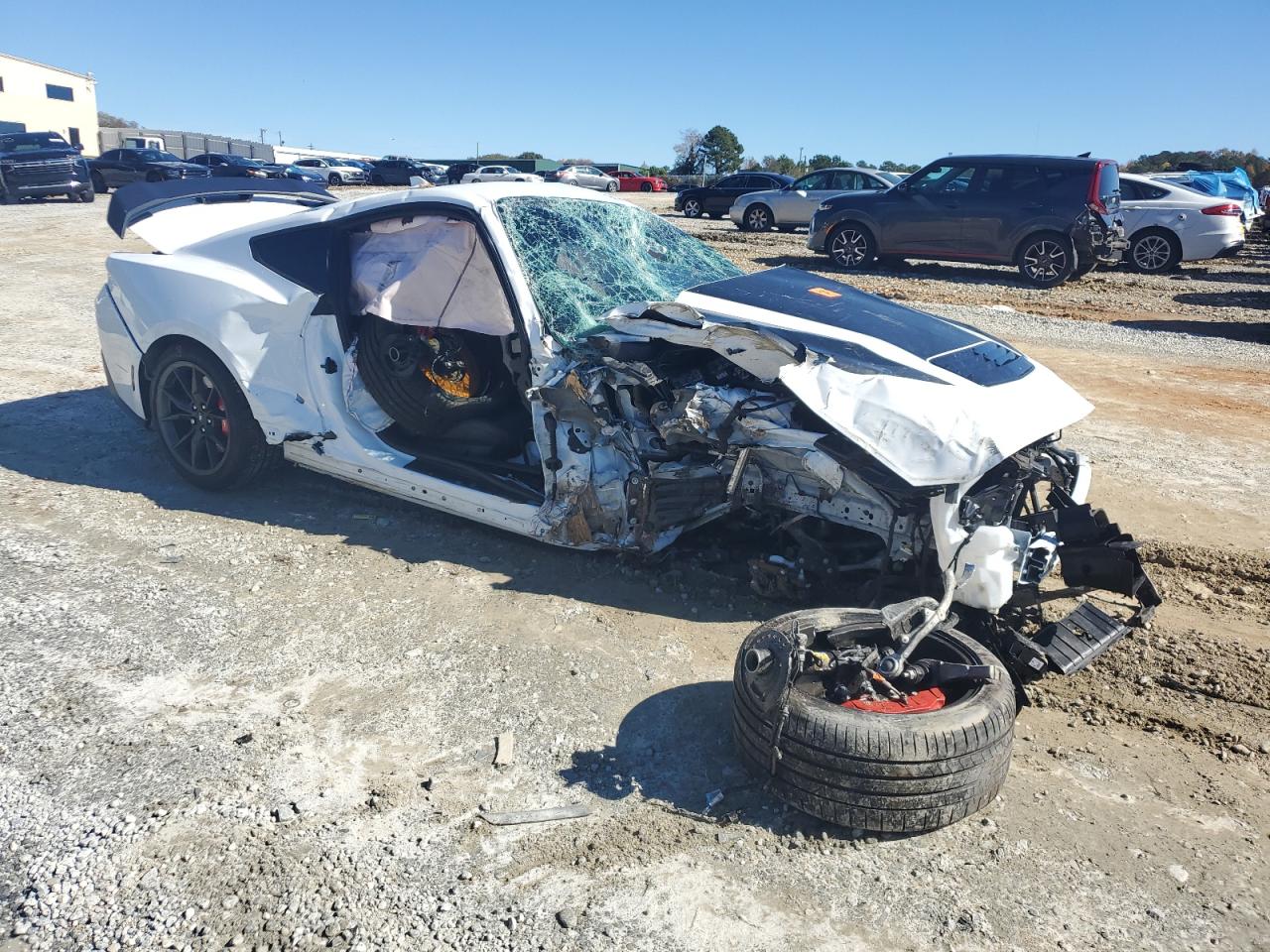 FORD MUSTANG DARK HORSE