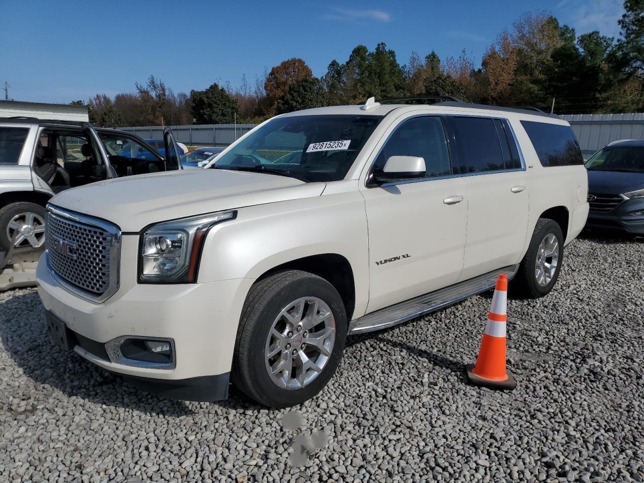 GMC YUKON K1500 SLT