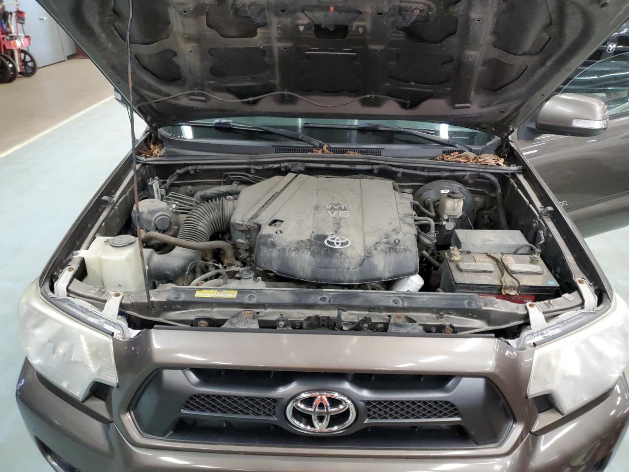 TOYOTA TACOMA