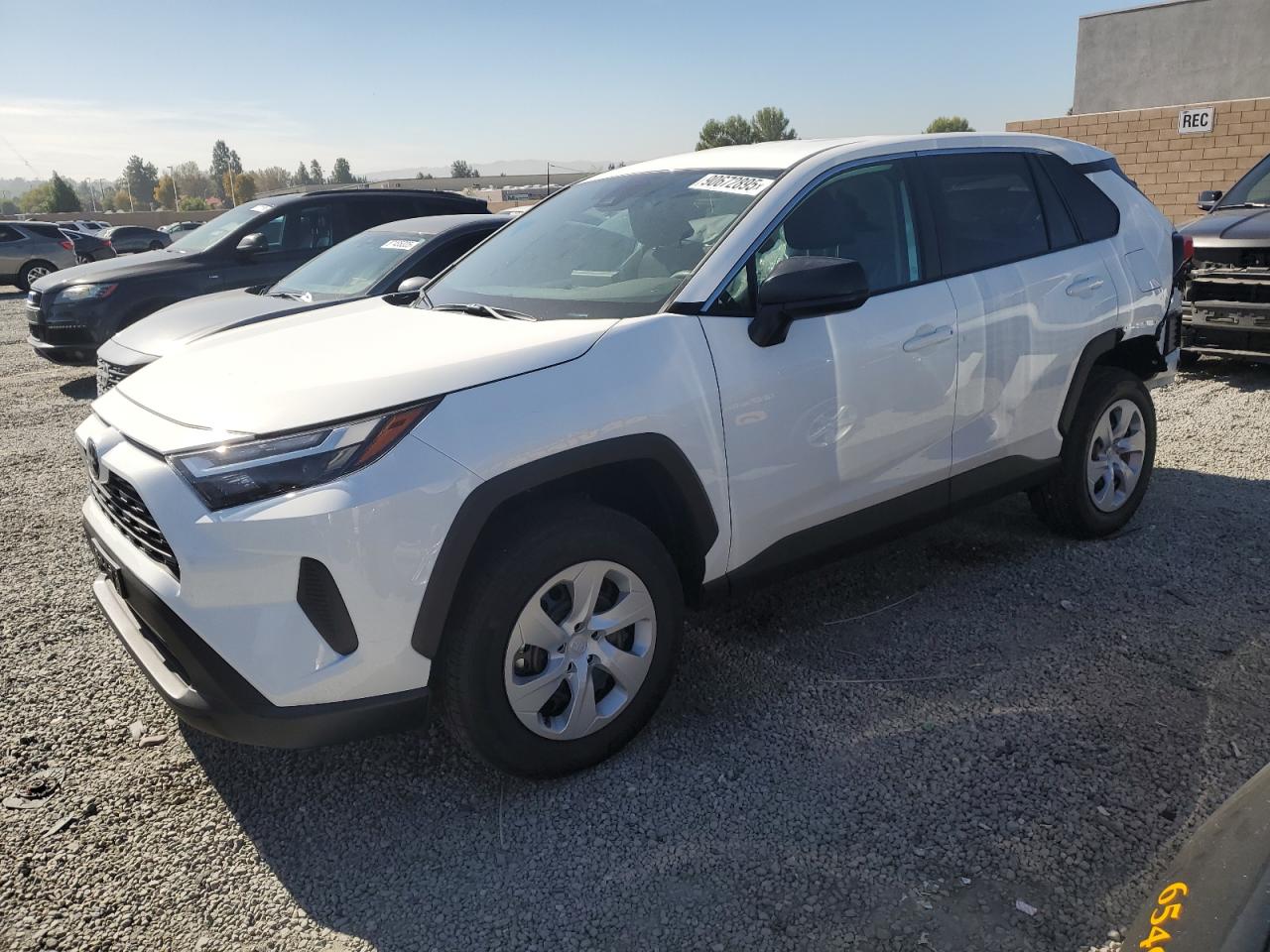 TOYOTA RAV4 LE