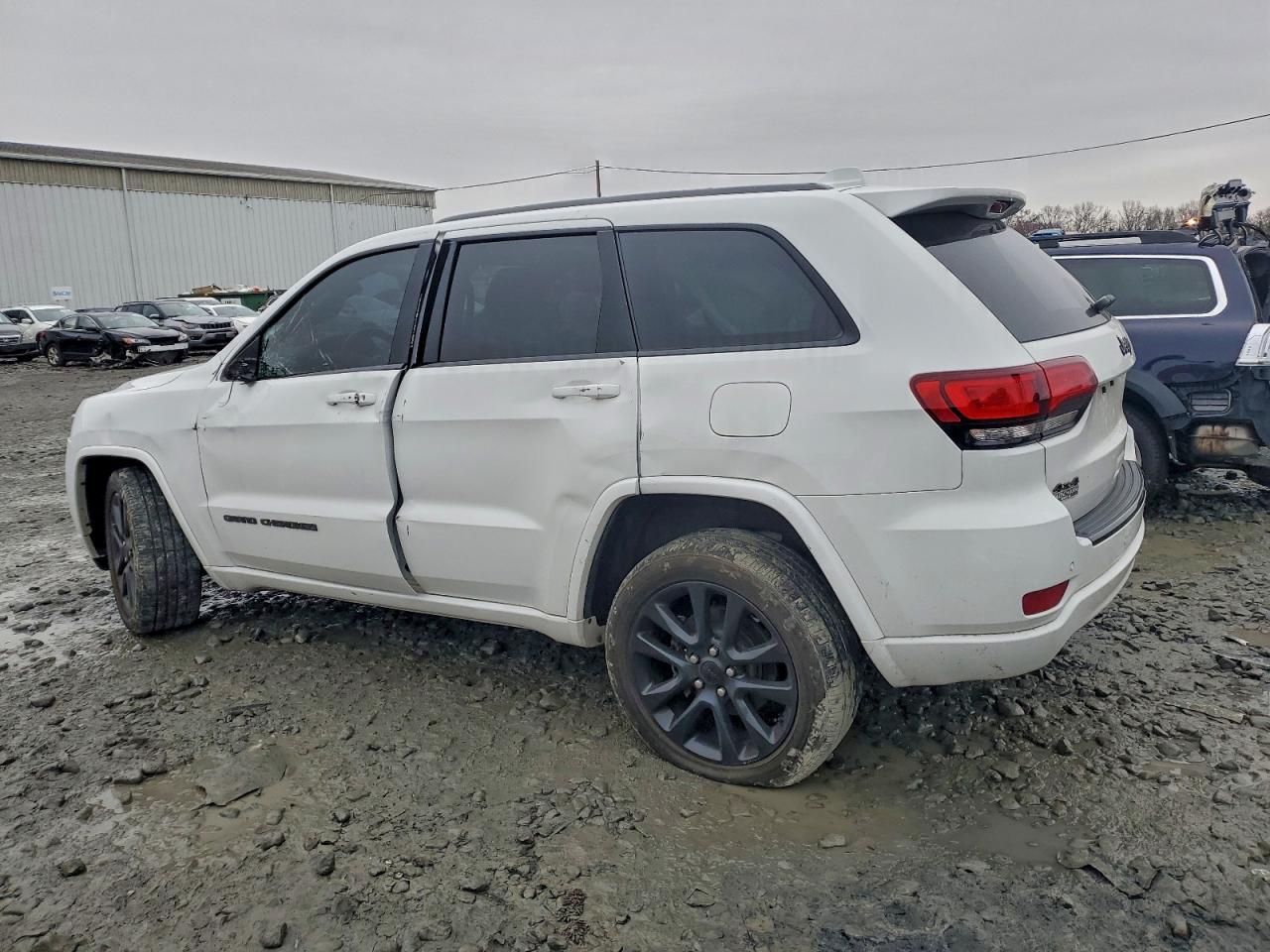 JEEP GRAND CHEROKEE LAREDO