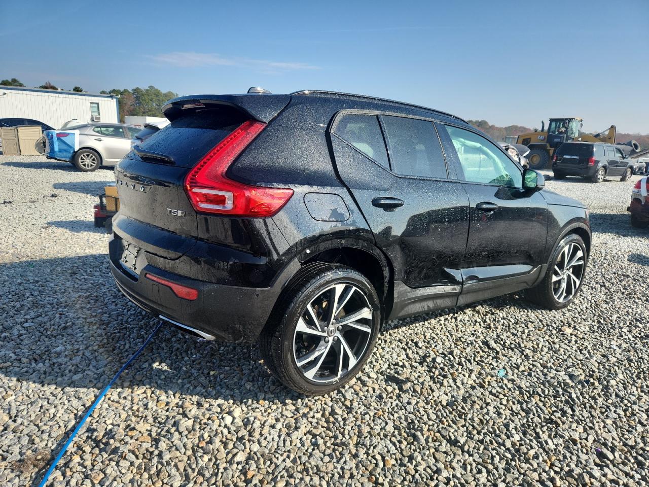 VOLVO XC40 T5 MOMENTUM