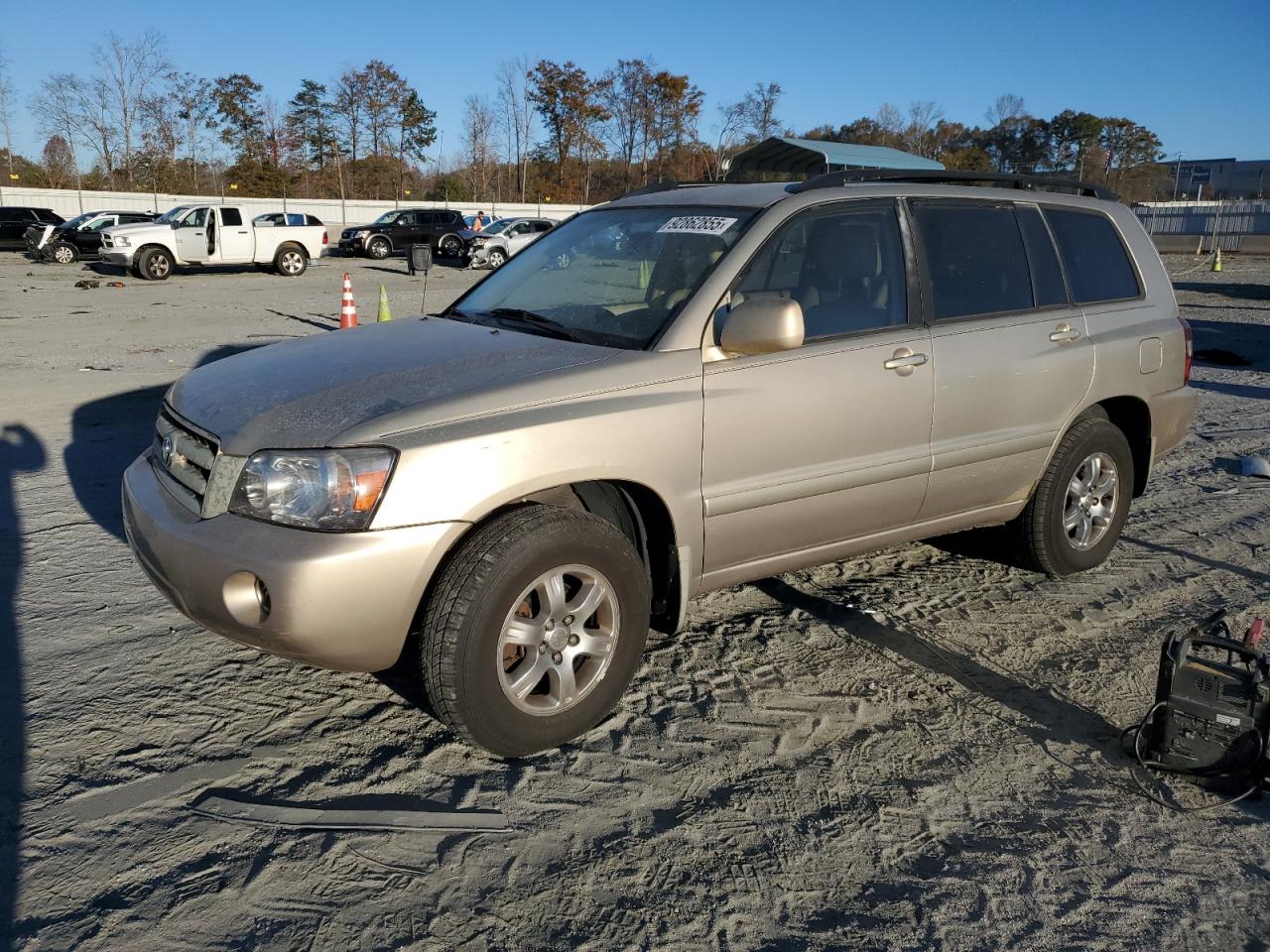 Lot #3302726013 2004 TOYOTA HIGHLANDER