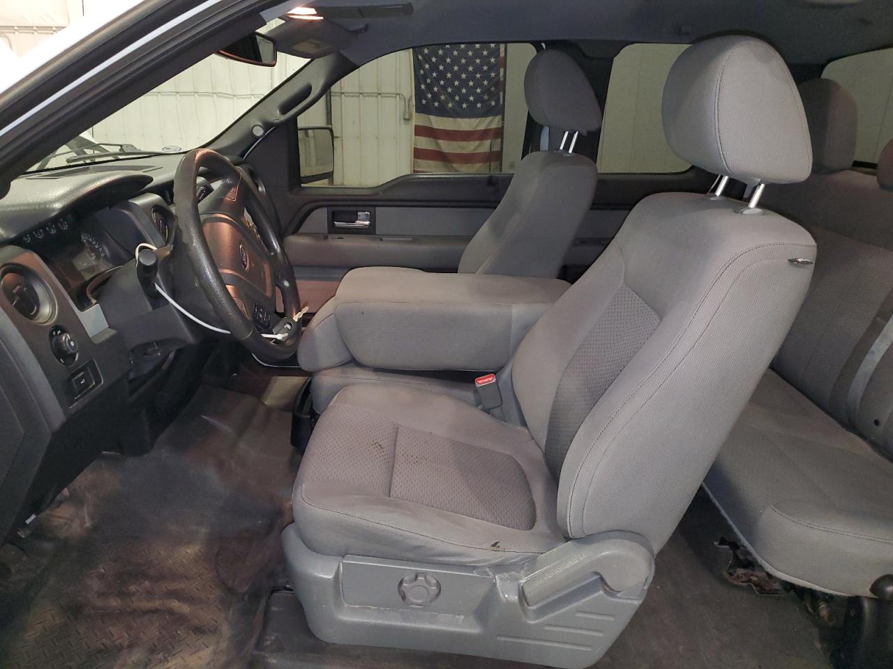 FORD F-150 SUPER CAB