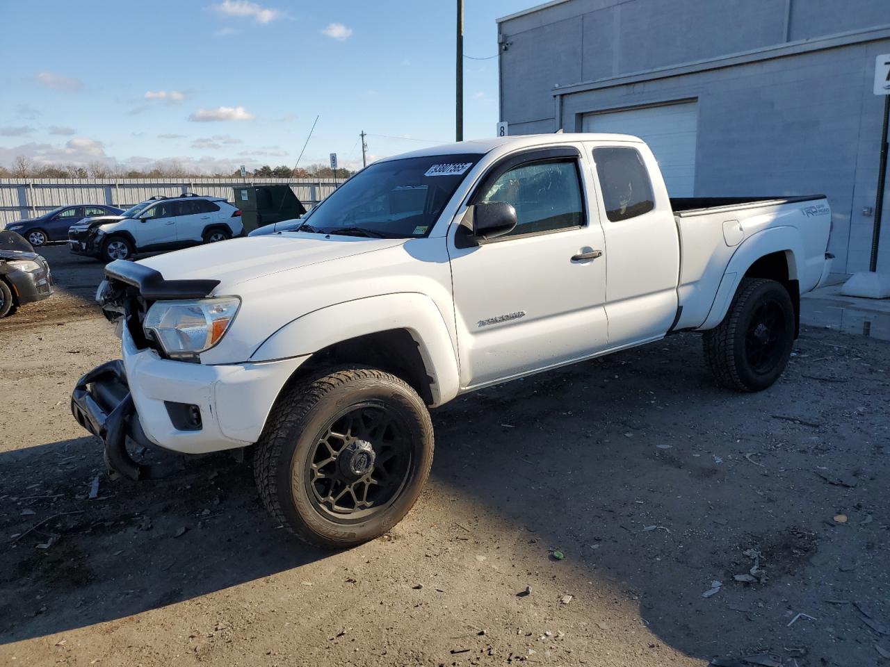 TOYOTA TACOMA ACCESS CAB