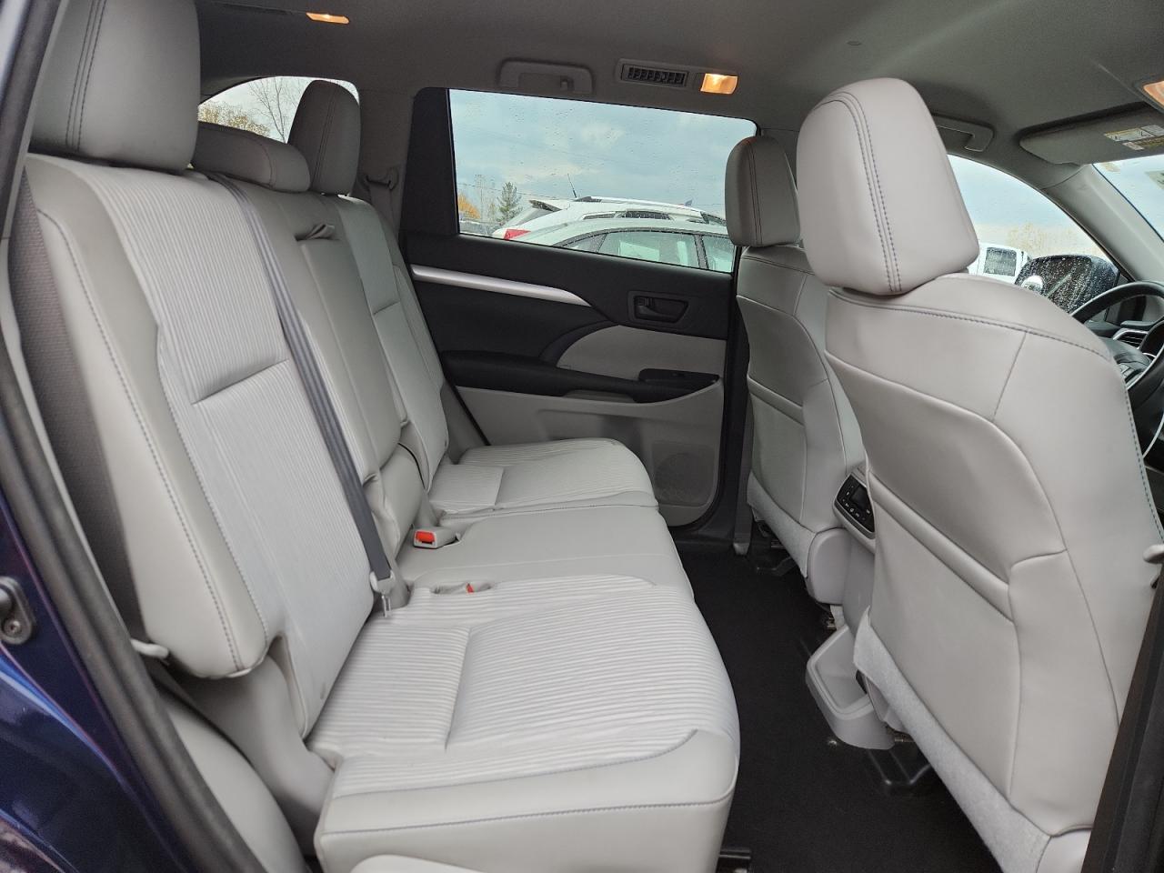 TOYOTA HIGHLANDER LE